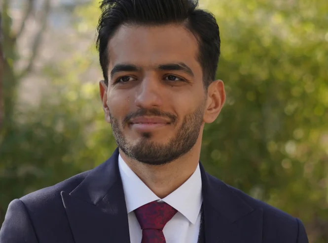 دکتر علی خنجری